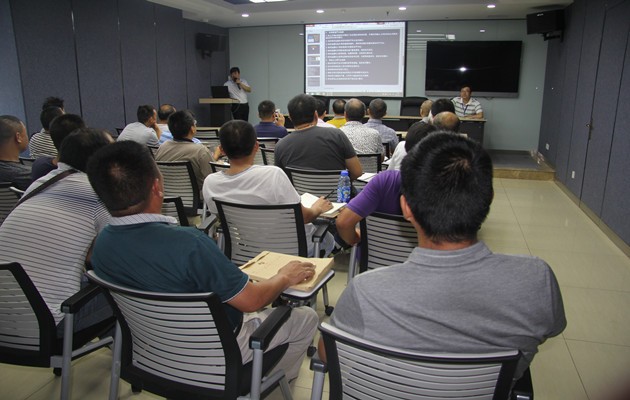 宏業(yè)建設管理順利召開(kāi)監理管理培訓會(huì )